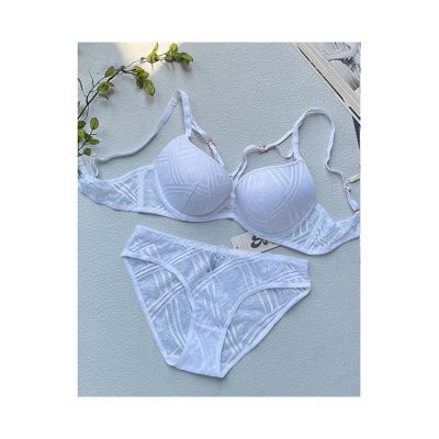 China Geometric Lace Side Pump Cup With Bra Women Plus Size Bra Maids Two Piece Crochet Lace Bra Set Full Coverage Cup Bra Set for sale