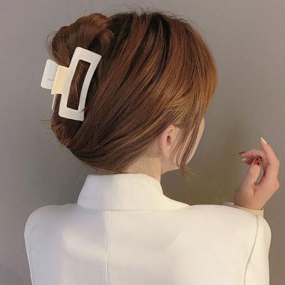 China Hot Japan and 2021 Korean style accessories for women solid color hair claw cuts big jaw hair clips hairpin shark for sale