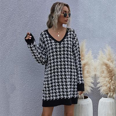 China Anti-pilling Women's Sweater Dress Apparel 2022 Ladies Houndstooth Knit Sweater Dress for sale