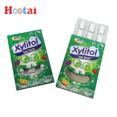 China Fruit Flavor Stick Sugar Free Xylitol Chewing Gum Crispy Halal Meat Cool Jam Filling Bubble Gum Crispy Fresh Mint Crispy HT108 for sale