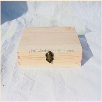 China Vintage Style Handmade Wooden Diary Box Wooden Packaging Box With Lock for sale