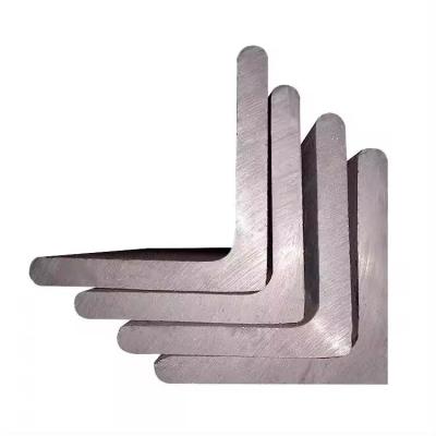 China Hot Dipped Galvanized Steel MS Angle Q235 A36 SS400 S235JR Steel Angle Bar Tolerance ±1% for sale