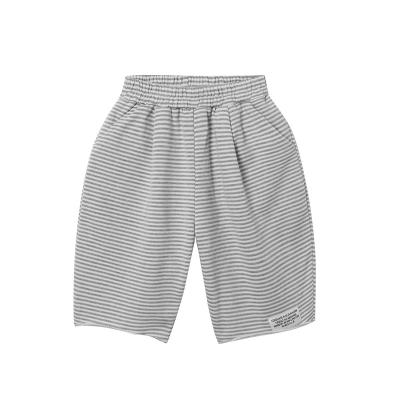 China 2022 New Summer Casual Boys Striped Shorts Pants Children Loose Casual Five Point Pants for sale