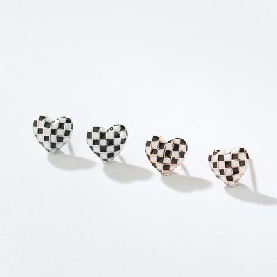 China Ohrringe FASHIONABLE Custom 925 Jewelry Silver Wholesale Designer Inspired Vintage Heart Stud Earrings for sale