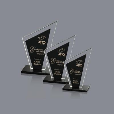 China Japan Wholesale China Factory 3D Obelisk Trophy Glass Color Crystal Award With Company Black Logo for sale