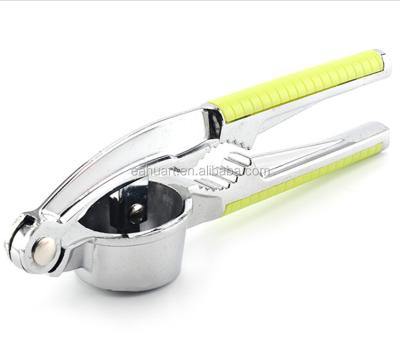 China Viable Creative Luxury Ginger Peeler Metal Garlic Grater Dish With Nut Tongs Wholesale Garlic Grater Dish for sale