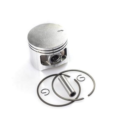 China High Quality Chinese Chainsaw Spare Parts Cylinder Piston Kit Rings & Pin 45mm For KOMATSU 5200 52CC Chainsaw Cylinder for sale