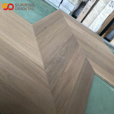 China Modern Gray Stained Waterproof White Oak Herringbone Wood Flooring Engineered Wood Floors for sale