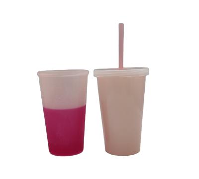 China 500ml Temperature Viable Single Wall Color Changing Plastic Cup With Straw Color Changing Cup With Lid, Color Changing Tumbler Mug for sale