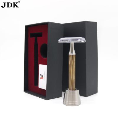 China Luxury Natural Bamboo Zinc Alloy Safety Razor Head Double Ended Blades Razor Shaving Set Men's Handle Double Ended Blades Razor Shaving Set With Stand for sale