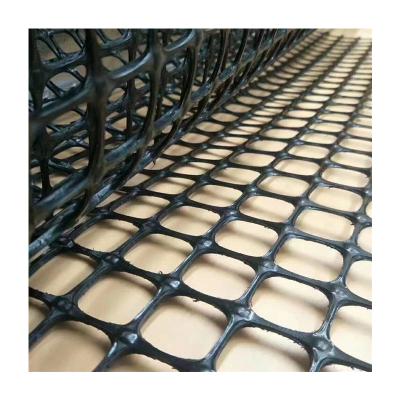 China Free Sample 30kn 40kn PP Geogrid Industrial Plastic Biaxial Price For Road Construction for sale