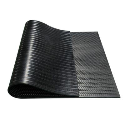 China 12mm and 17mm Thick Rubber Horse Stable Horse Room Floor Mat Stable Stable Jointing on Sale for sale