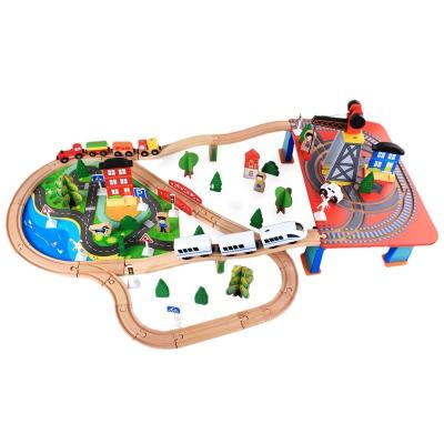 China Slot Toy 88pcs Site Railway Train Set Education toys for Kids Wooden Railway Track Train Set for sale