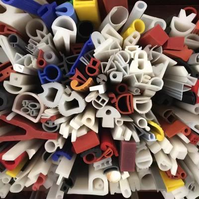 China Cutting Rubber Extrusion Profile for Silicone/EPDM Seals Strips Extruded Processing for sale