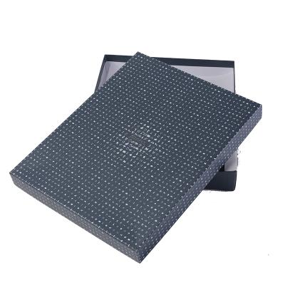 China Recyclable Craft Packaging Cardboard Bespoke Logo Gift Boxes Gift Mailer Box for sale