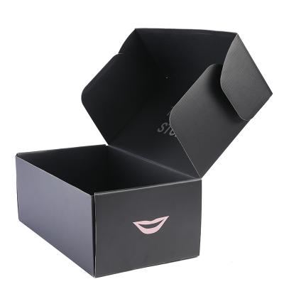 China Recycled Materials Wholesale Black Mat Corrugated Folding Paper Shoe Boxes Packaging for sale