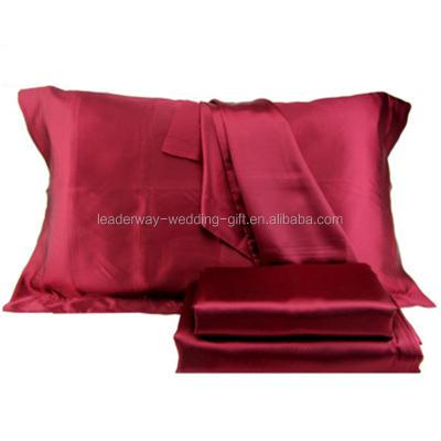 China OEM Hot Luxury Satin Pillowcase New Arrival Selling Silk Pillowcase With Label Logo For Wedding Home Bedding Gift for sale