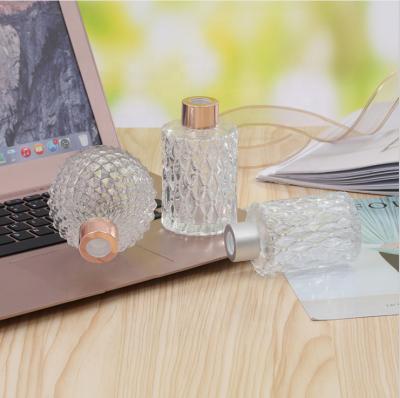 China Diffuser Glass Bottles Wholesale Geo 100ml Car Aromatherapy Diffuser Refill Bottle Single Crystal Diamond Single Round Crystal Reed for sale