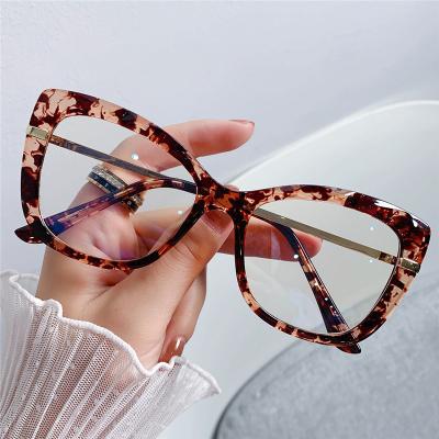 China New 9018 Lightweight Anti-blue Glass Reading Glasses Light Blocking Radiation Blocking Light Blue Cat Eye Eyeglasses Frames For Men And Women for sale