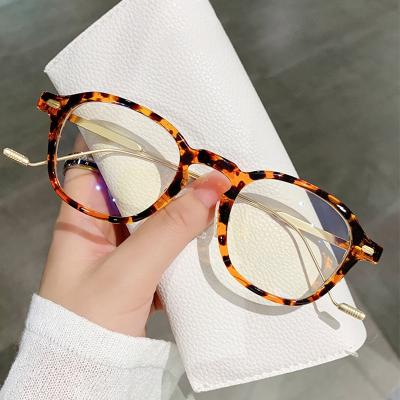 China The Other New Design 7037 2021 Round Optical Frame Blue Light Glasses Women Men Retro Anti-blue Light Glasses Frames for sale