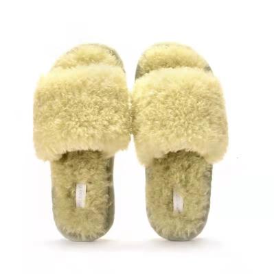 China Hot Selling Fashion Trend Faux Fur Ladies Wool Curly Slipper Indoor Unique Soft Home Winter Curly Home Slippers for sale