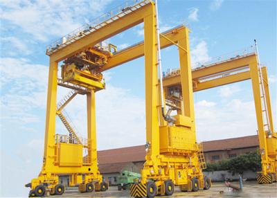 China 35T 40T Mobile Harbour Port Container Gantry Crane 320KN for sale