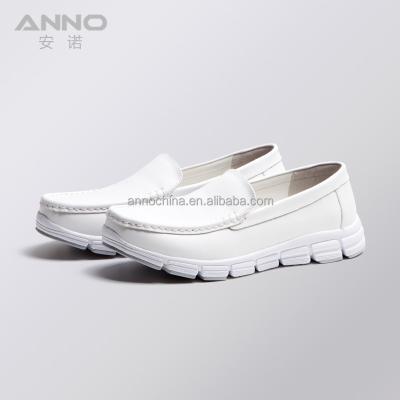 China ANNO Nurse Mate Shoes Mens Anti-Slip White Leather Nurse Shoes for sale