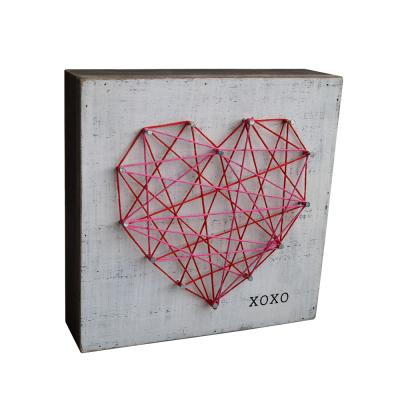 China Contemporary Customizable Handmade Cotton Yarn Wall Decoration Wooden Hand-Wrapped Valentine's Office Home Decoration - XOXO for sale