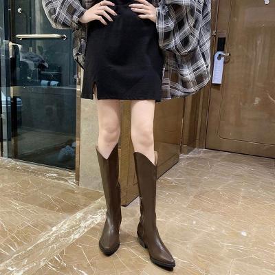 China Sandal flats women with low heel long boots autumn winter 2020 new version fashion boot Korean simple soft high knee length boots for sale