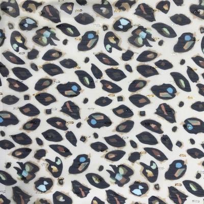 China Fashion anti-static newly designed retro pattern printed 100% polyester fabric high quality printed fabric for sale