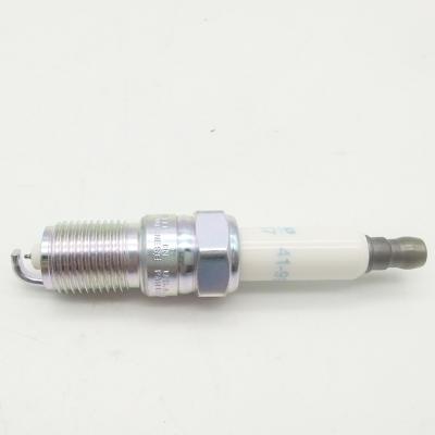 China Metal+Plastic Good Quality Car Accessories Spark Plug 41-993 19256067 41993 for sale