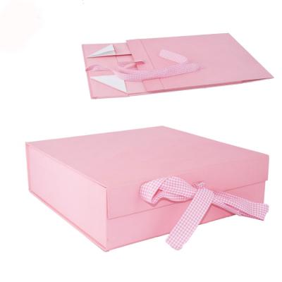 China Handmade Fancy Custom Magnet Folding Paper Box With Ribbon for sale