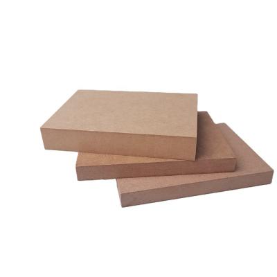 China Moisture Proof MDF Sheet 18mm Thick MDF Board Melamine Faced MDF Board for sale