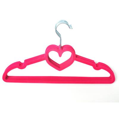 China Non Slip Heart Shape Flexible Velvet Flocked Hanger for sale