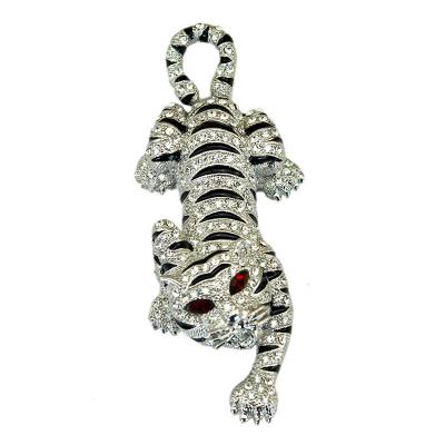 China It is common for men's and women's large size Tiger Brooch Pins European zodiac and American high-grade personality jewelry fashion animal brooches for sale