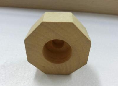 China Der hölzernen altmodische Kappen Parfümflasche-Deckel Gengon 56mm x 26mm x 26mm zu verkaufen