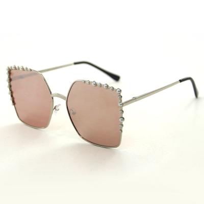 China Fashion sunglasses wholesale square oversized sunglasses new fashion sale frame 2021 big women pearl fashion sunglasses for sale