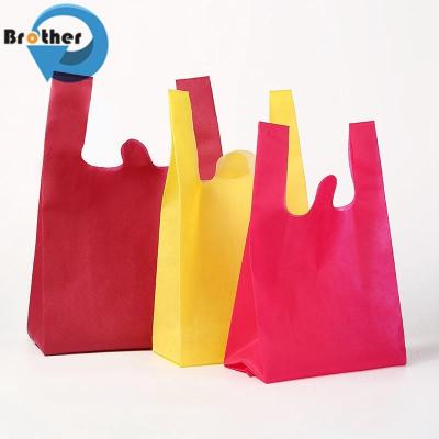 Chine Wholesale Customizable Eco-Friendly Non-Woven Bag Packing Bag PP Woven Fabric Bag Shopping Bag Tote Bag U-Cut Bag à vendre