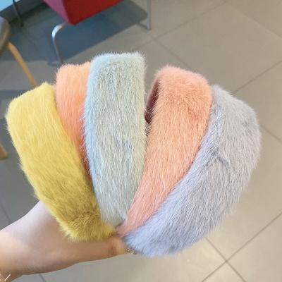 China Winter 7 Colors CHUHE Hairbands CHUHE Headbands Comfortable Soft Soft Rabbit Fur Hair Circle Hairy Faux Fur Headband For Women for sale