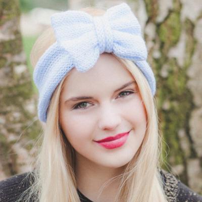 China Girl's Fashionable Warm Bowknot Headband Handmade Winter Autumn Crochet Headband Bow Headband for sale