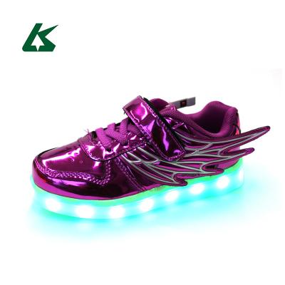 China New Fashion Styles Girls Kids Shoes With Light And Wing for sale