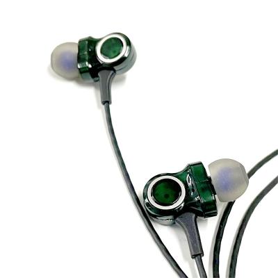 China Hybrid Volume Control 3.5 Mm Jack Wired Triple Earbuds Deep Bass 6 Drivers Triple Armature Driver Headphones for sale