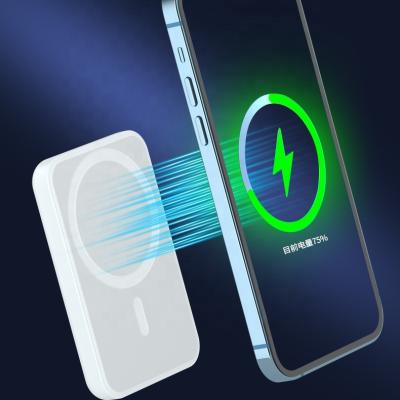 China 15W Mobile Phone Magnet Wireless Fast Charging Pad for iPhone 12 for iPhone 12 pro for sale