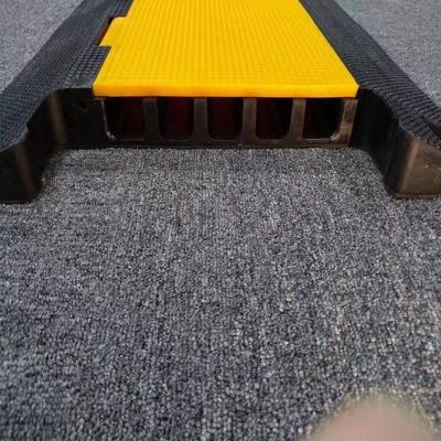 China Cable Ramp 5 Channel PVC Rubber Cable Protector, 40 Ton Load Capacity Heavy Duty Speed Bump Hose Rope Access Protection Ramp for Outdoor Wire/Hose/Pipe Driveway for sale