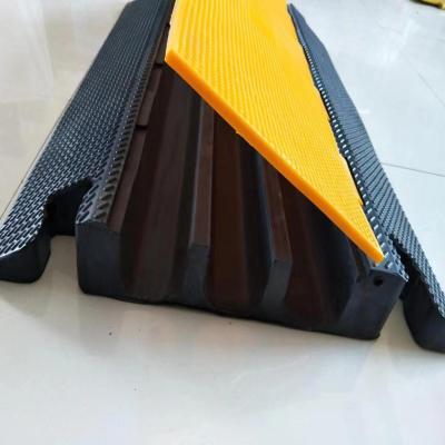 China Car Ramps Cable Protector Environmental Friendly Rubber Cable Protector for sale