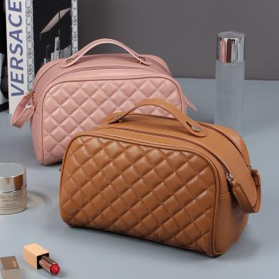 China Factory Fashion Makeup Case Custom Leather Bag Women's Cosmetic Travel Bag for sale