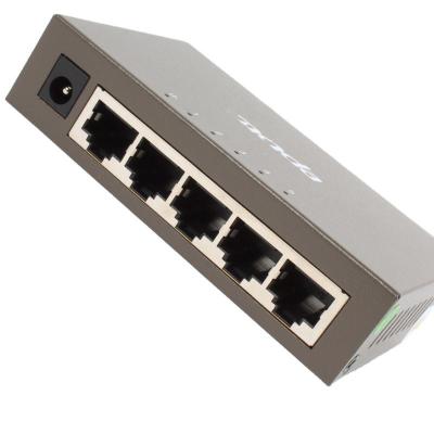 China 10/100Mbps Tasa de transmisión SNMP Función Switch de metal Desconcentrador de monitoreo de red 5 puertos Gigabit Switch TEG1005D en venta