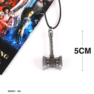 China Custom Zinc Alloy Game World America's Hot Selling Hammer Model Necklace Of Warcraft / Making Movie Necklace for sale