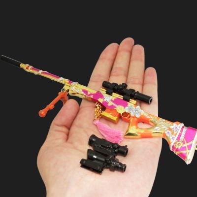 China Hot fashion 23cm metal gun model key chain game best-selling model for toy shop of manufacture for sale