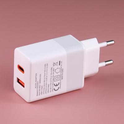 China Hot Selling Manufacturer Mobile Phone EU/USA USB A PD 30W Charger For iPhone 12/13 USB-C Type C Charger Adapter 30W USB C Wall Fast Charger for sale